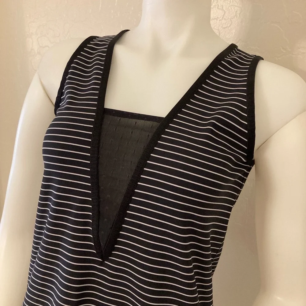 Rare Lululemon Both Ways Dress Parallel Stripe / Black 4-6